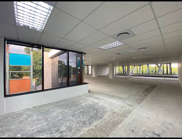 397M² OFFICE TO LET IN BRYANSTON